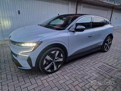 Grigio Usata 2023 Renault Megane E-Tech Tre volumi | 24.900 €