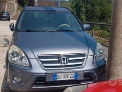Grigio Usata 2006 Honda CR-V SUV | 2200 €