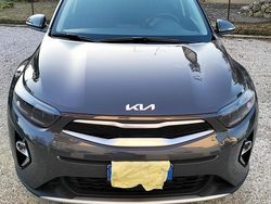 Grigio Usata 2023 Kia Stonic Style SUV | 15.500 € (Buon prezzo)