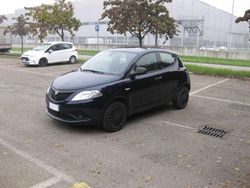 Blu di blu micalizzato Usata 2021 Lancia Ypsilon Silver Due volumi | 10.400 € (Buon prezzo)