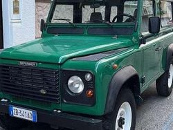 Verde Usata 2000 Land Rover Defender SUV | 26.000 € (Ottimo prezzo)