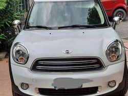 Bianco Usata 2015 Mini One D Countryman Business SUV | 11.900 € (Cara)