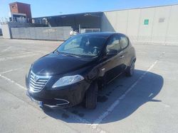 Blu/azzurro Usata 2013 Lancia Ypsilon Silver Due volumi | 5200 € (Ottimo prezzo)