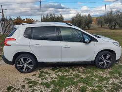 Usata 2015 Peugeot 2008 SUV | 7900 € (Buon prezzo)