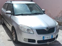 Argento Usata 2007 Skoda Fabia Style Due volumi | 2300 € (Ottimo prezzo)
