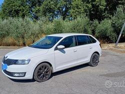 Bianco Usata 2016 Skoda Rapid Tre volumi | 6499 € (Buon prezzo)