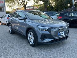 Grigio pastello Usata 2022 Audi Q4 e-tron Business SUV | 24.900 € (Buon prezzo)