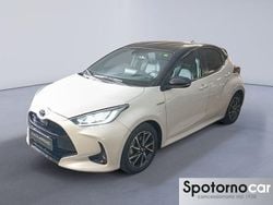 Bianco Usata 2020 Toyota Yaris Hybrid Style Tre volumi | 17.000 € (Buon prezzo)