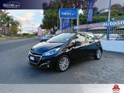 Blu Usata 2017 Peugeot 208 Due volumi | 8990 € (Buon prezzo)