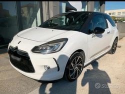 Bianco Usata 2015 Citroën DS3 Sport Chic Due volumi | 7800 €