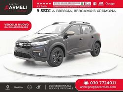 Nero nacré Nuova 2025 Dacia Sandero Extreme Tre volumi | 18.300 € (Buon prezzo)