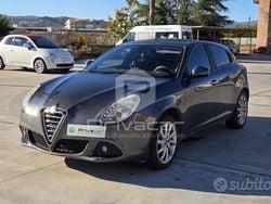 Grigio Usata 2011 Alfa Romeo Giulietta Exclusive Due volumi | 4300 € (Super prezzo)