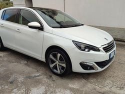 Bianco Usata 2015 Peugeot 308 Tre volumi | 10.300 € (Buon prezzo)