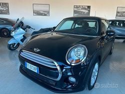 Nero Usata 2016 Mini Cooper D Due volumi | 7990 € (Super prezzo)