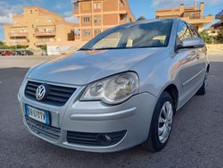 Argento Usata 2006 VW Polo Tre volumi | 2200 € (Ottimo prezzo)