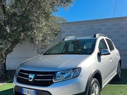 Grigio Usata 2013 Dacia Sandero Prestige Tre volumi | 6900 € (Cara)