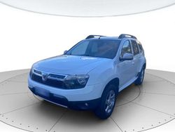 Bianco Usata 2012 Dacia Duster Lauréate SUV | 7900 € (Buon prezzo)