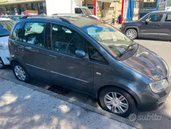 Usata 2008 Fiat Idea Monovolume | 2500 € (Buon prezzo)