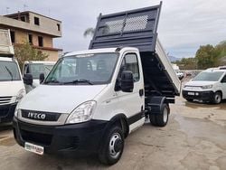 Bianco Usata 2011 Iveco Daily | 14.490 € (Molto cara)