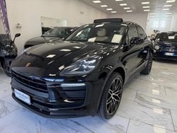 Nero Usata 2022 Porsche Macan SUV | 63.500 € (Buon prezzo)