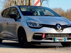 Grigio Usata 2016 Renault Clio IV R.S. Tre volumi | 13.200 € (Ottimo prezzo)