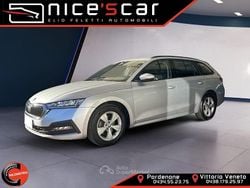Grigio Usata 2022 Skoda Octavia Executive Tre volumi | 17.800 € (Buon prezzo)