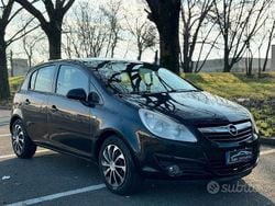Nero Usata 2010 Opel Corsa Cosmo Tre volumi | 1900 € (Buon prezzo)
