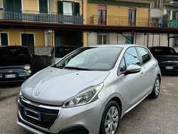 Usata 2016 Peugeot 208 Due volumi | 4500 € (Buon prezzo)