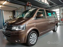 Marrone Usata 2014 VW Multivan Highline Tre volumi | 33.900 €