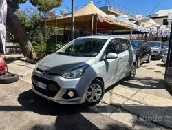 Grigio Usata 2015 Hyundai i10 Edition Due volumi | 7499 € (Buon prezzo)