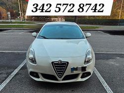 Bianco Usata 2012 Alfa Romeo Giulietta Tre volumi | 4200 € (Ottimo prezzo)