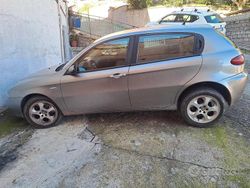 Usata 2006 Alfa Romeo 147 Due volumi | 1000 € (Ottimo prezzo)