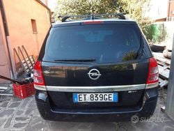 Nero Usata 2013 Opel Zafira Monovolume | 1800 € (Super prezzo)