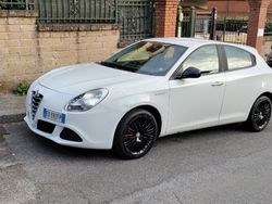 Bianco Usata 2010 Alfa Romeo Giulietta Due volumi | 6500 € (Molto cara)