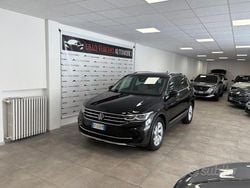Nero Usata 2023 VW Tiguan Elegance SUV | 29.300 € (Buon prezzo)