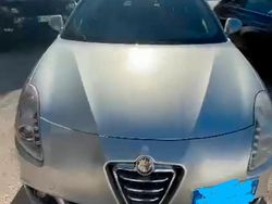 Grigio Usata 2012 Alfa Romeo Giulietta Tre volumi | 6900 €