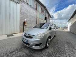 Grigio Usata 2009 Opel Zafira Cosmo Monovolume | 3500 € (Buon prezzo)