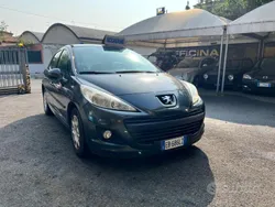 Grigio Usata 2010 Peugeot 207 Tre volumi | 3999 € (Buon prezzo)