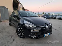 Nero Usata 2016 Renault Clio IV Tre volumi | 9800 € (Molto cara)