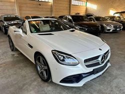Bianco perlato Usata 2019 Mercedes SLC180 AMG Line Premium Cabrio | 29.490 €