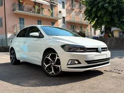 Bianco Usata 2020 VW Polo Sportline Tre volumi | 14.000 € (Buon prezzo)
