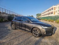 Grigio Usata 2022 Ford Focus ST-Line Tre volumi | 18.500 € (Buon prezzo)