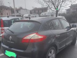 Nero Usata 2010 Renault Mégane Tre volumi | 2900 €