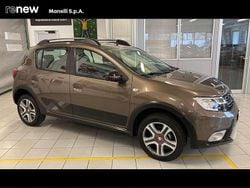 Marrone Usata 2019 Dacia Sandero Stepway Tre volumi | 9500 € (Buon prezzo)