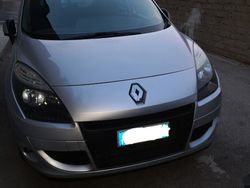 Grigio Usata 2010 Renault Scénic III Dynamique Monovolume | 3200 € (Buon prezzo)