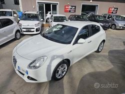 Bianco Usata 2010 Alfa Romeo Giulietta Distinctive Tre volumi | 4500 € (Super prezzo)