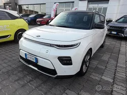 Bianco Usata 2021 Kia Soul EV Style SUV | 19.900 €