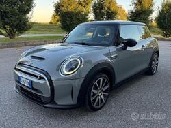 Grigio Usata 2022 Mini Cooper SE Due volumi | 16.990 € (Ottimo prezzo)