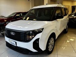 Bianco Usata 2024 Ford Tourneo Courier Titanium Monovolume | 17.490 €