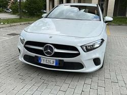 Bianco Usata 2019 Mercedes A180 Progressive Due volumi | 22.000 € (Buon prezzo)
